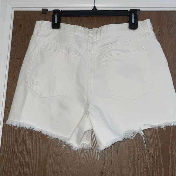 Free People Women's Makai Cutoff Jean Shorts size 25 NWT Bright White Button Fly - Picture 4 of 11